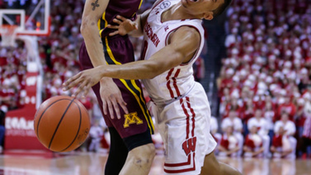 Koenig hits 5 3s on Senior Day, No. 22 Badgers beats Gophers (Mar 05, 2017)