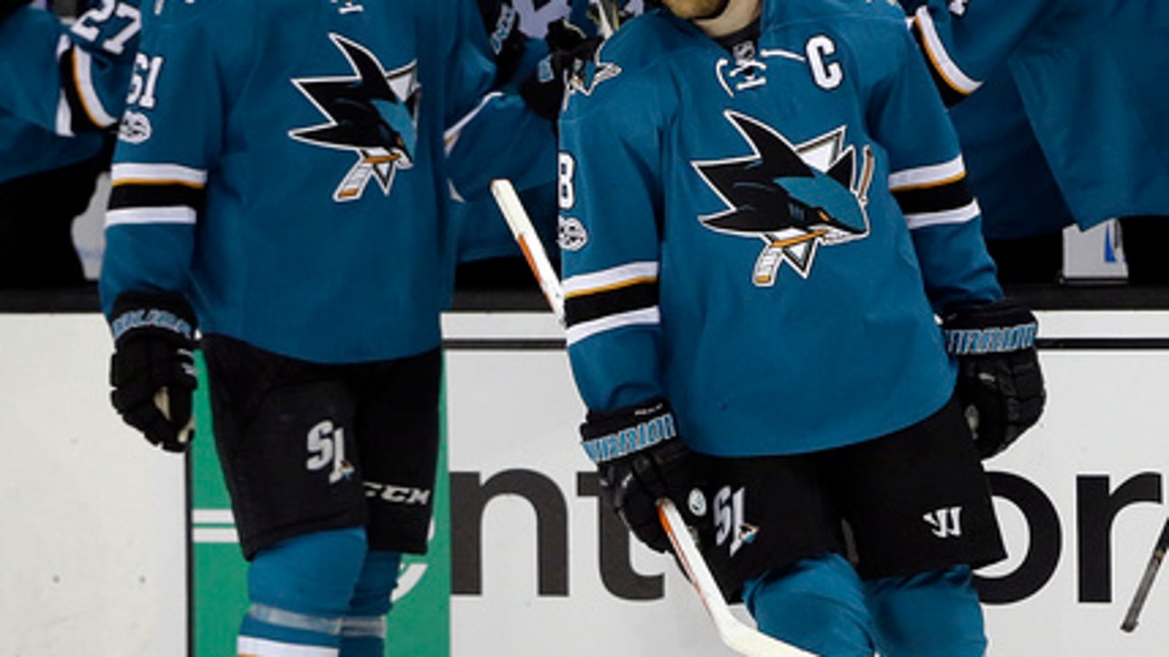 Pavelski's 2 goals lead Sharks past Stars 5-1 (Mar 12, 2017)