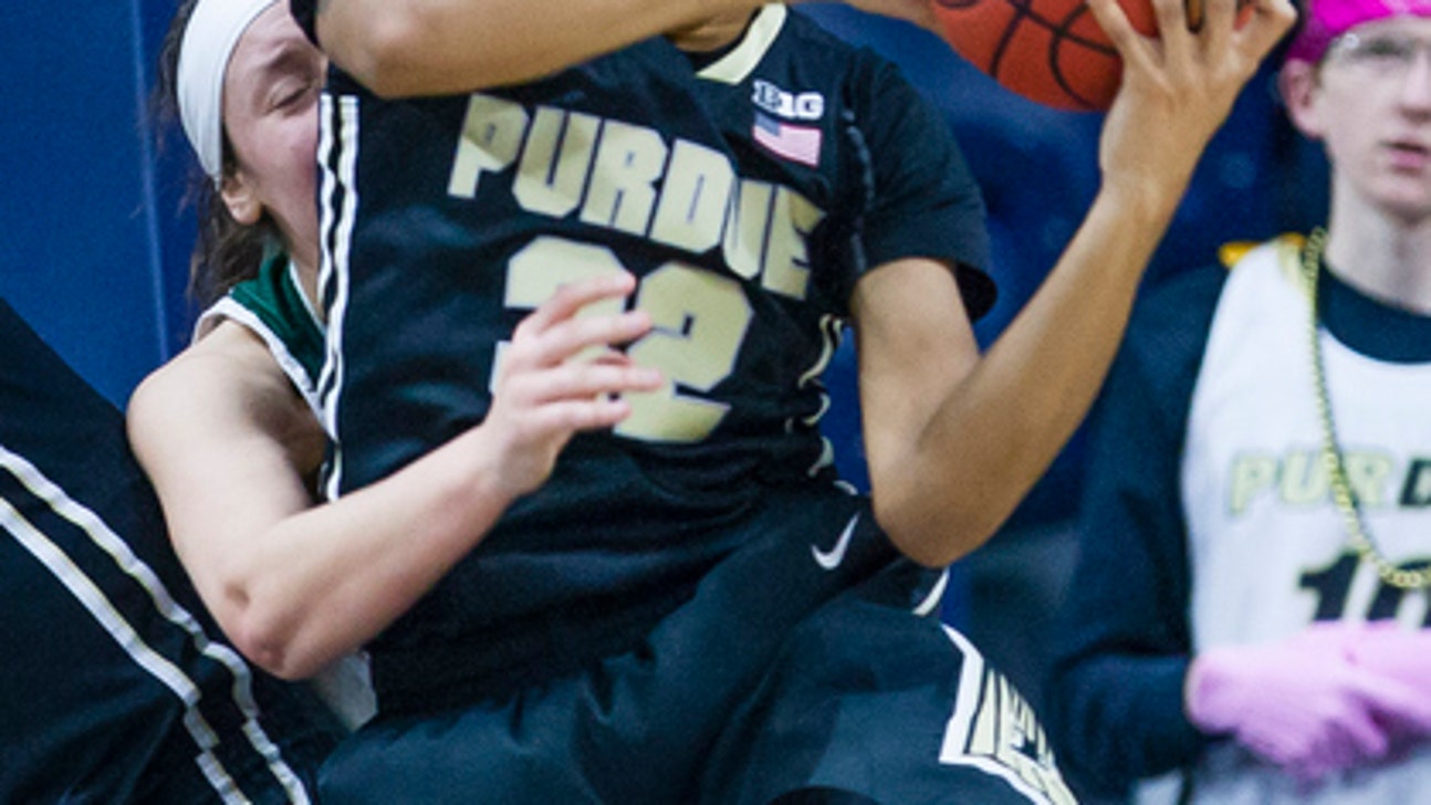 Morrisette scores 24 points, Purdue beats Green Bay (Mar 17, 2017)