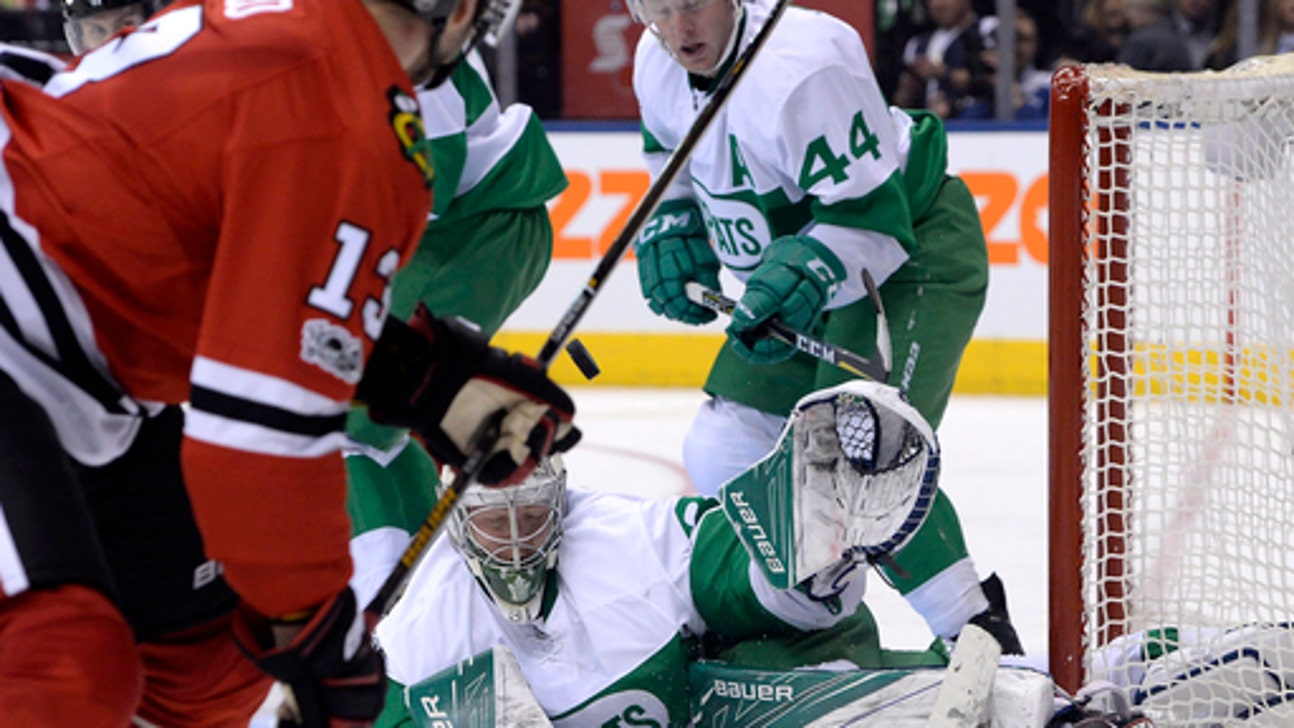 Hartman lifts Blackhawks past Maple Leafs 2-1 in OT (Mar 18, 2017)