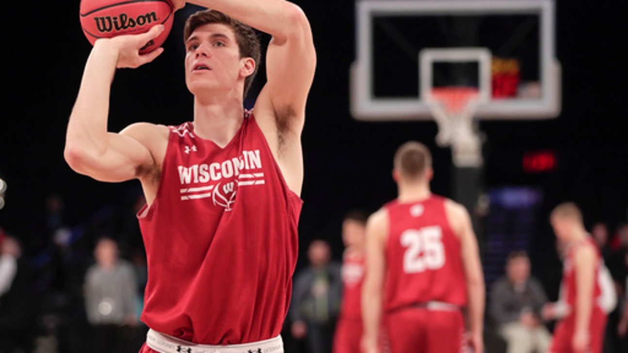 The Latest: Chiozza's 3 gives SEC an Elite Eight trio