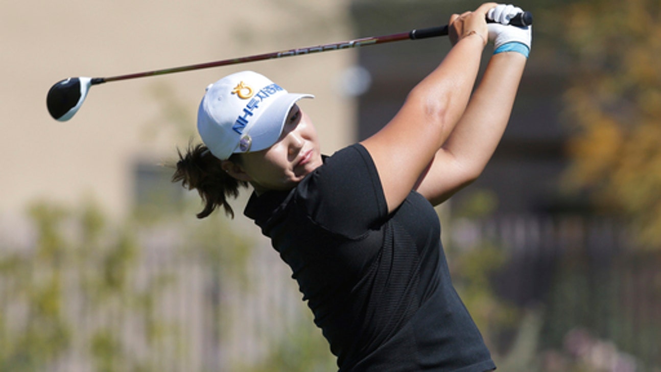 Lee takes 1-shot lead over Hur in Kia Classic. (Mar 25, 2017)