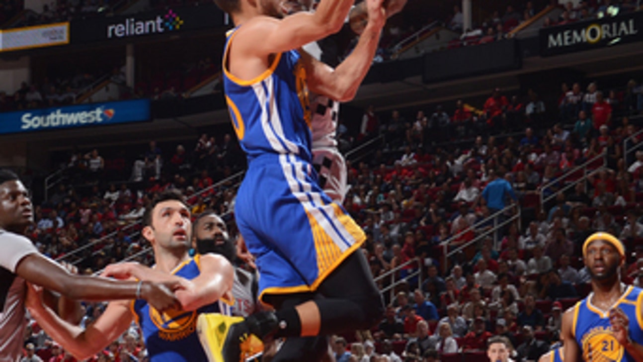 Curry's 32 lead Warriors over Rockets 113-106 (Mar 28, 2017)
