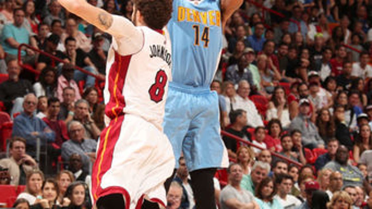 Gallinari carries desperate Nuggets past Heat, 116-113 (Apr 02, 2017)