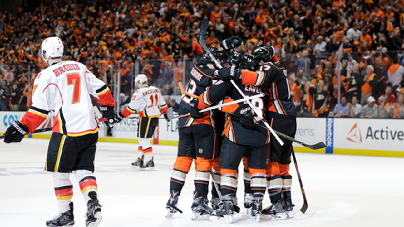 Ryan Getzlaf powers Ducks past Flames 3-2 in series opener (Apr 13, 2017)