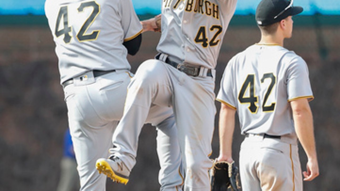 McCutchen's 3-run homer 7th helps Pirates beat Cubs 8-7 (Apr 15, 2017)