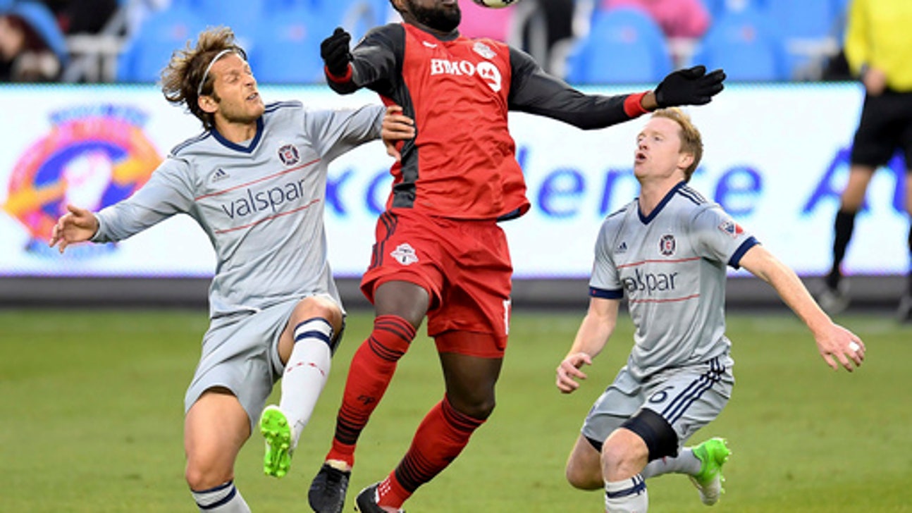 Altidore starts at forward with Dempsey for US vs. Trinidad