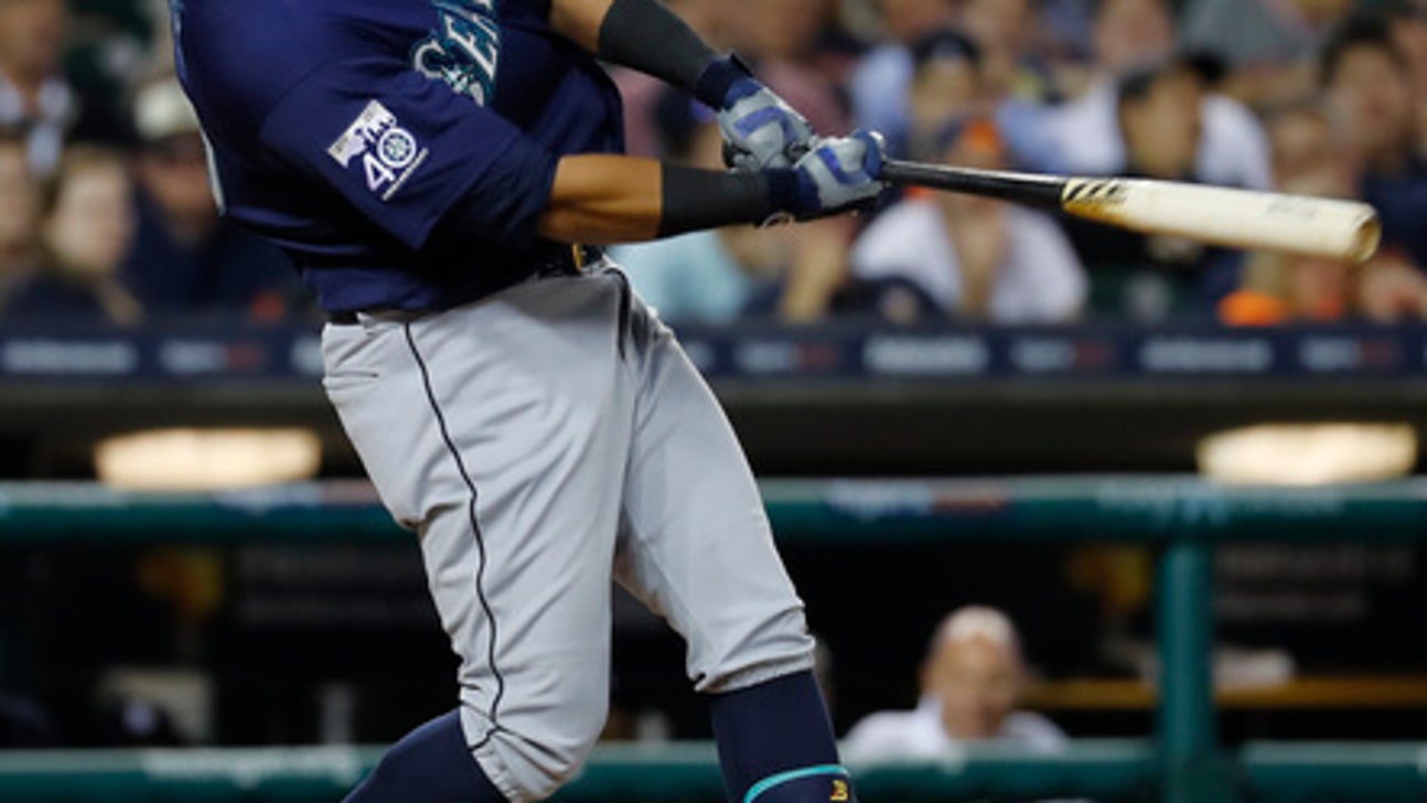 Paxton dominant as Mariners blank Tigers 8-0 (Apr 26, 2017)