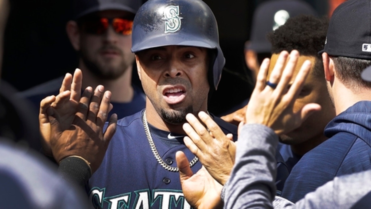 LEADING OFF: Strasburg back with another baby, Greinke sharp