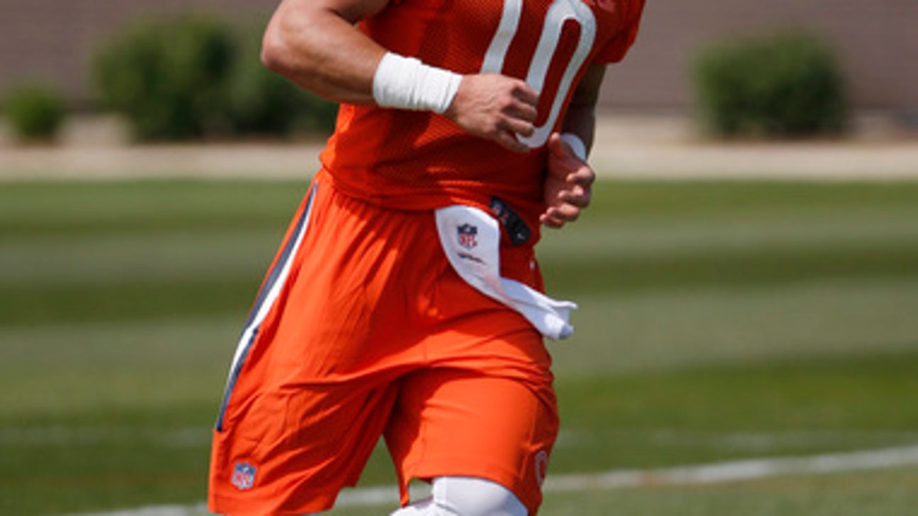 Bears QB Mitch Trubisky makes solid impression as camp opens