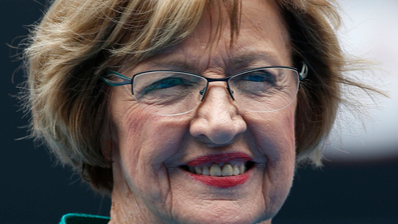 Ex-tennis great avoids Qantas over same-sex marriage edict