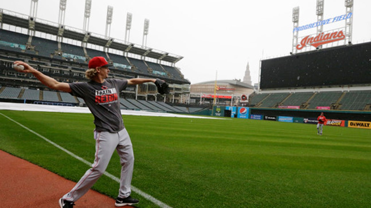 Hamilton finds quicksand sign as Reds' game washed out (May 25, 2017)