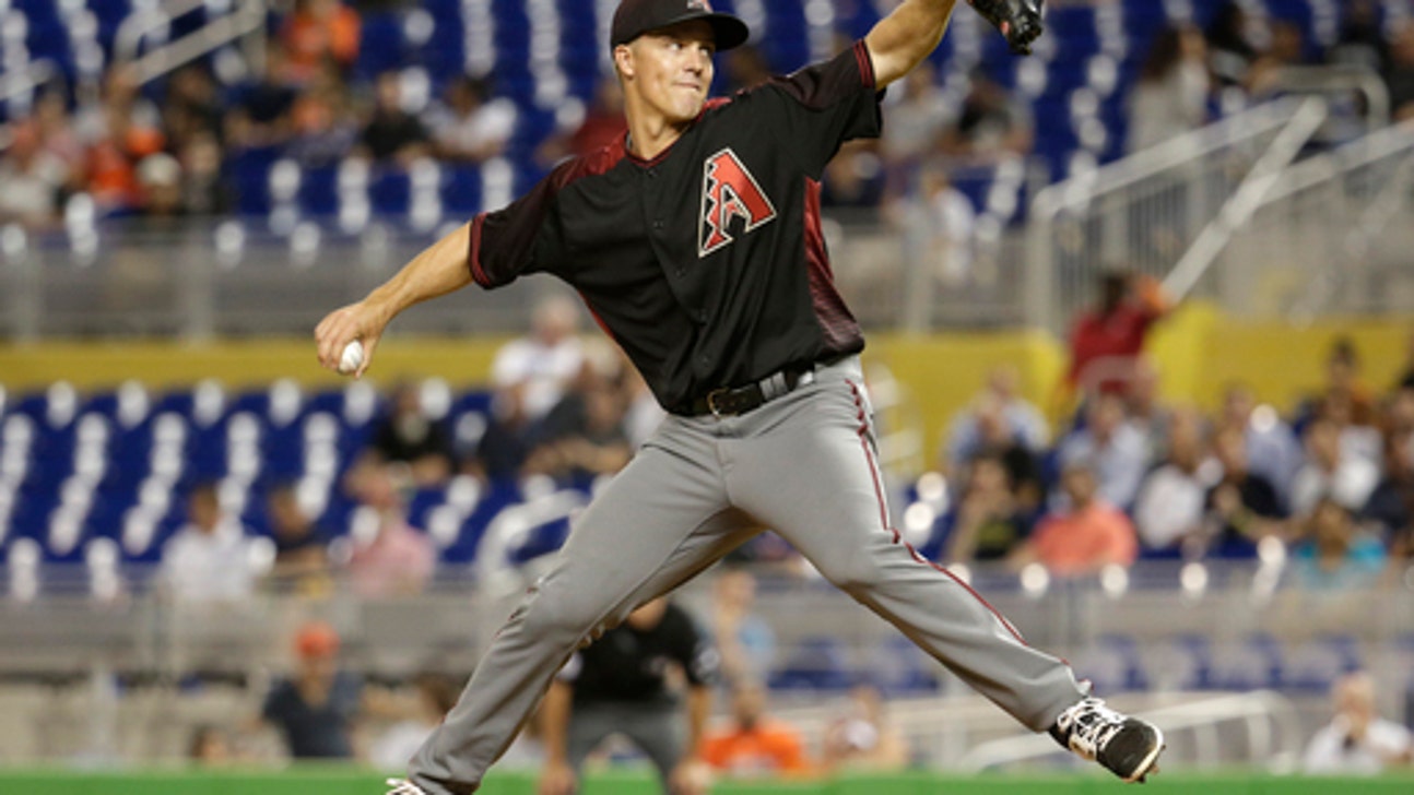 Zack Greinke earns 7th win as Arizona beats Miami 3-2 (Jun 01, 2017)