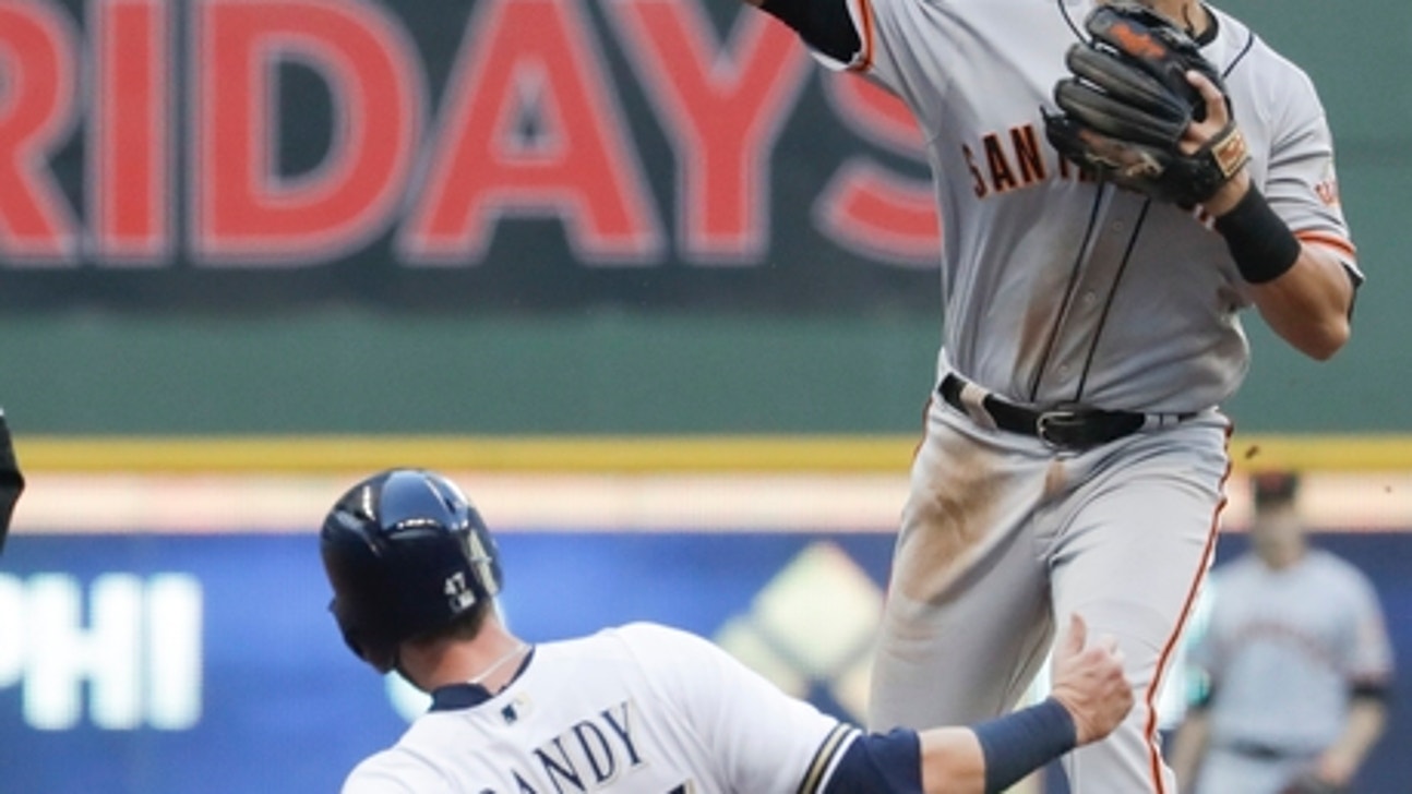 Anderson, Pérez lead Brewers past Giants 5-2 (Jun 06, 2017)