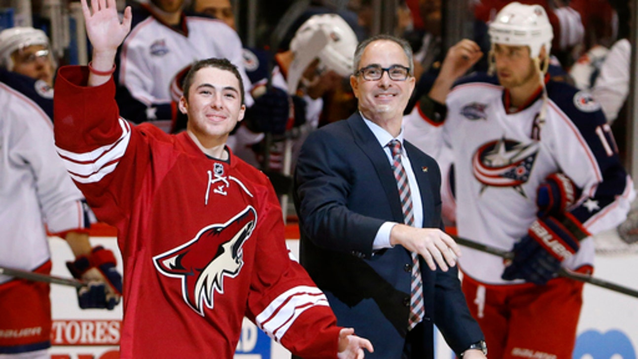 AP Source: Andrew Barroway becomes Coyotes' sole owner