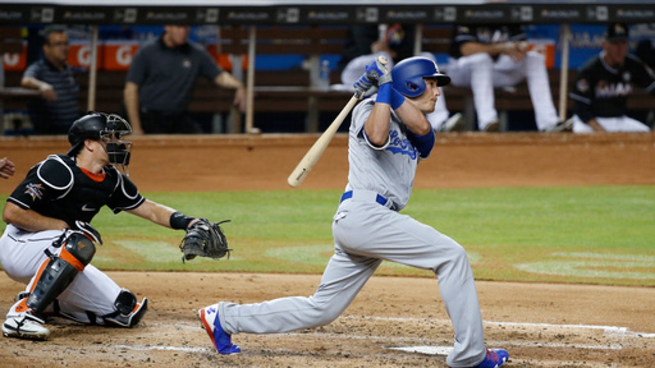 Bellinger hits for cycle as Wood, Dodgers beat Marlins 7-1 (Jul 15, 2017)