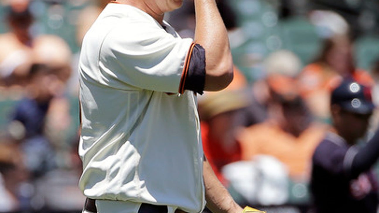 Posey's pinch hit powers Giants past Indians 5-4 (Jul 19, 2017)