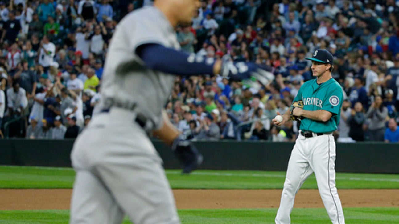 Judge nearly leaves yard in Yankees' 5-1 win over Mariners (Jul 21, 2017)