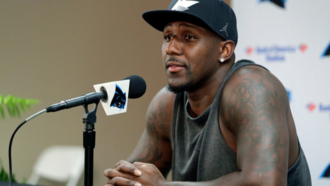 Panthers sign LB Thomas Davis to 1-year contract extension
