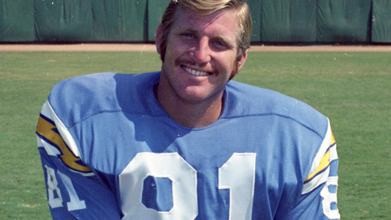 Faces of Concussions: Chargers star Jeff Staggs had CTE