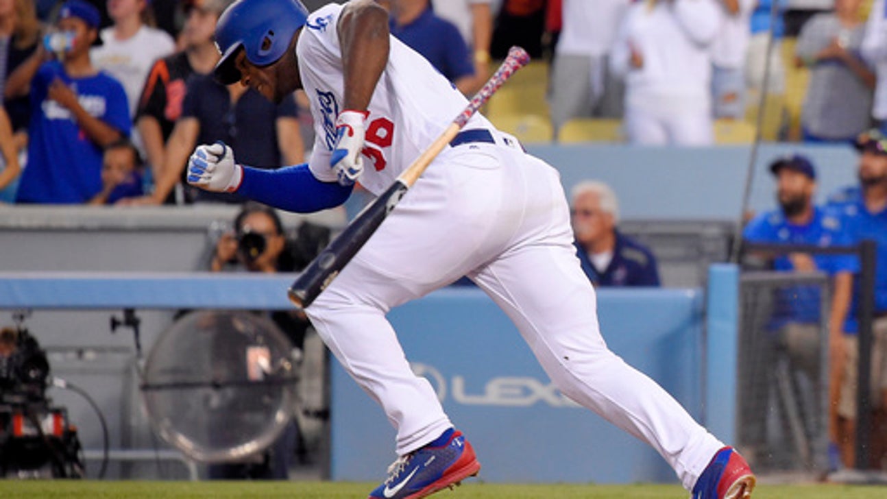 Farmer's 2-run double in 11th lifts Dodgers past Giants (Jul 30, 2017)