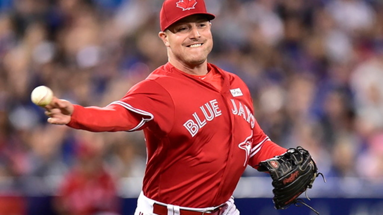 Smith headed back to Cleveland in deal with Blue Jays
