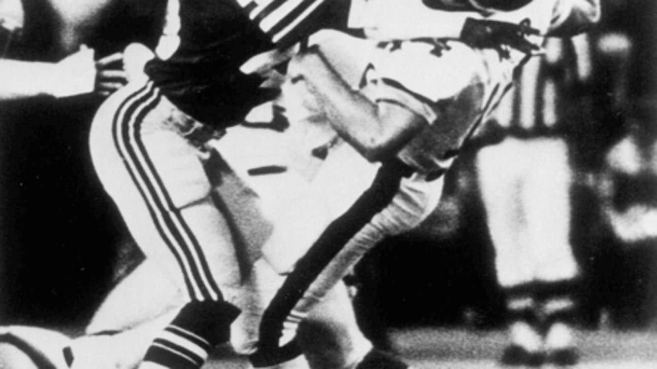 HOF Series: Hall gets Easley after reconciling with Seahawks