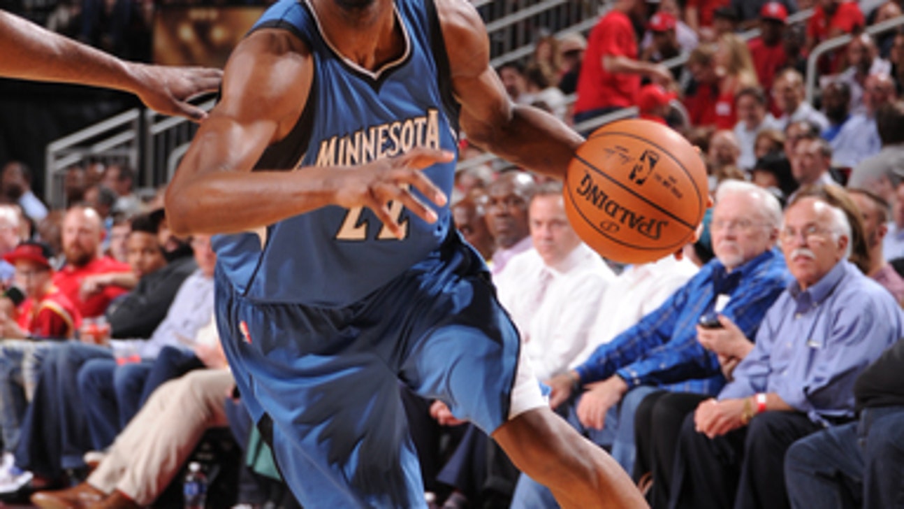 Minnesota's Wiggins considers contract deal without agent