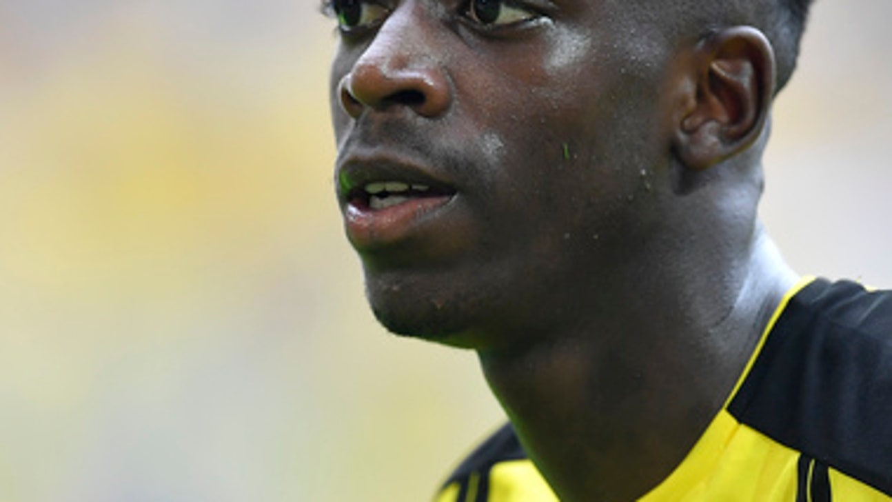Barcelona brings in Dembele to try to replace Neymar