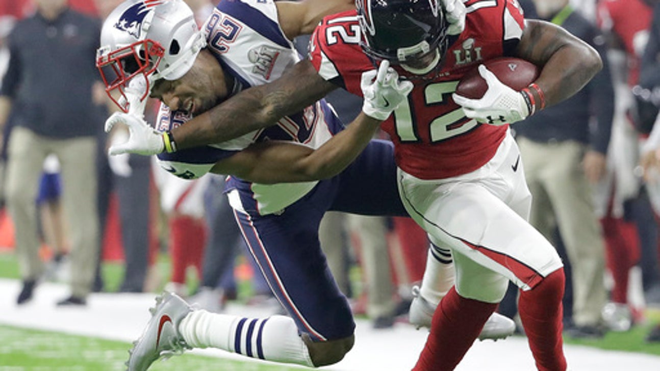 Falcons see 'big improvement' in wide receiver Mohamed Sanu