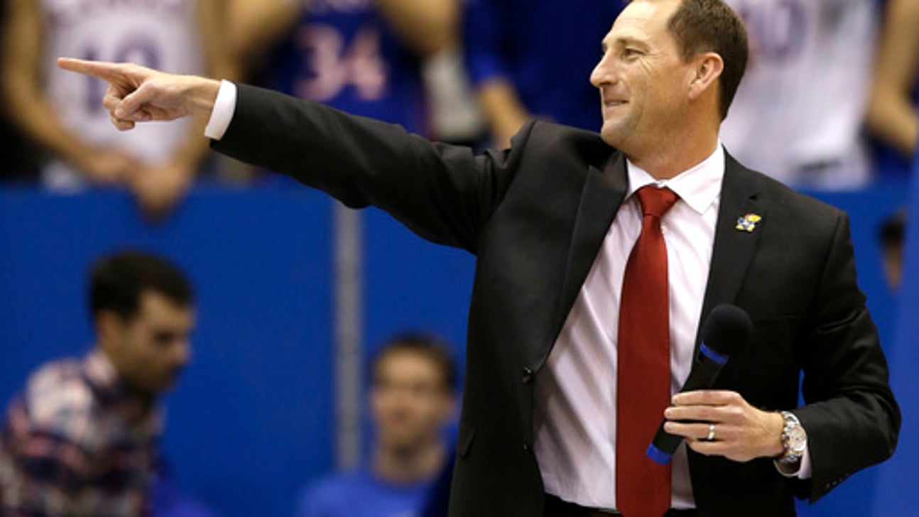 College football coaches get creative with walk-on rewards