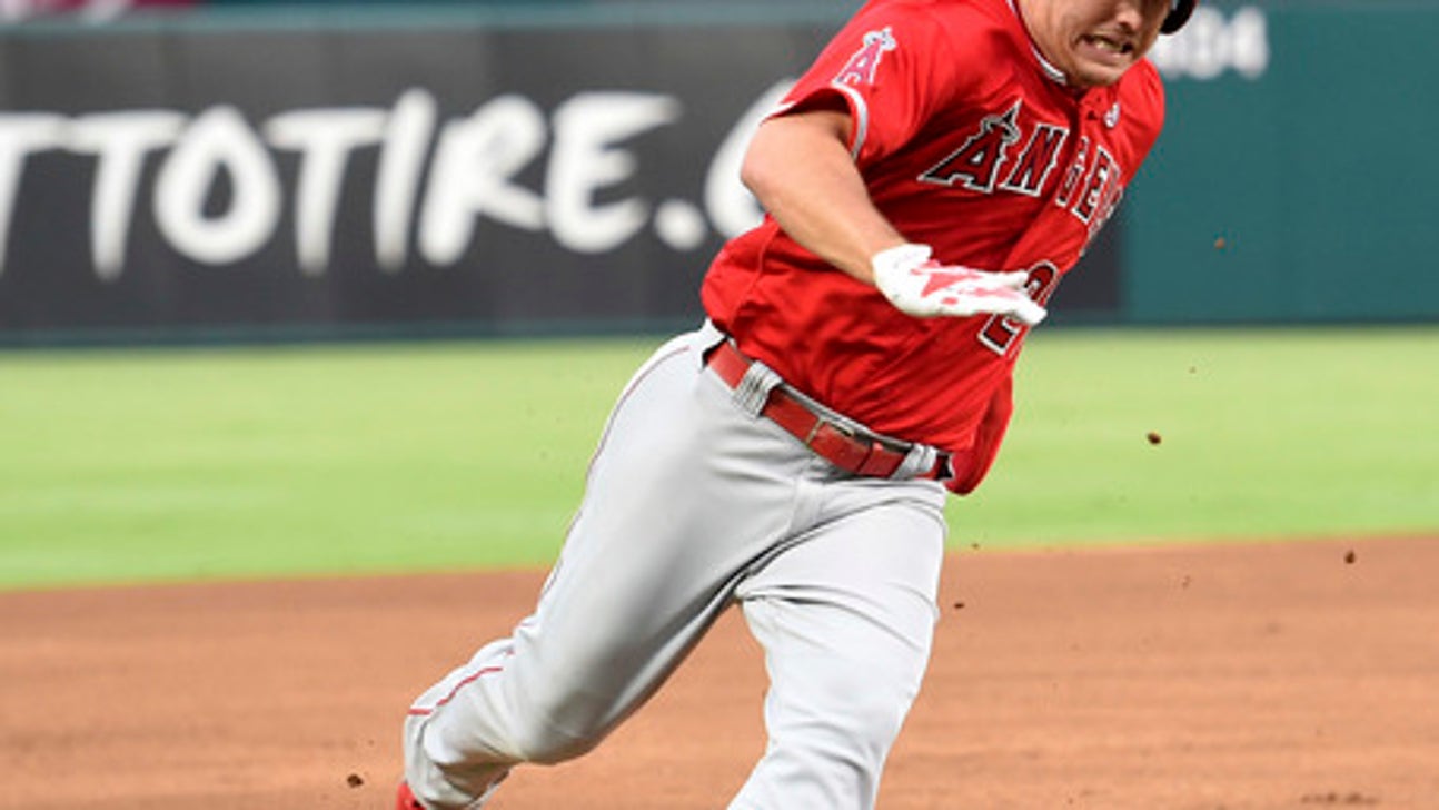 Calhoun's single breaks tie in 10th, Angels beat Rangers 7-4 (Sep 02, 2017)