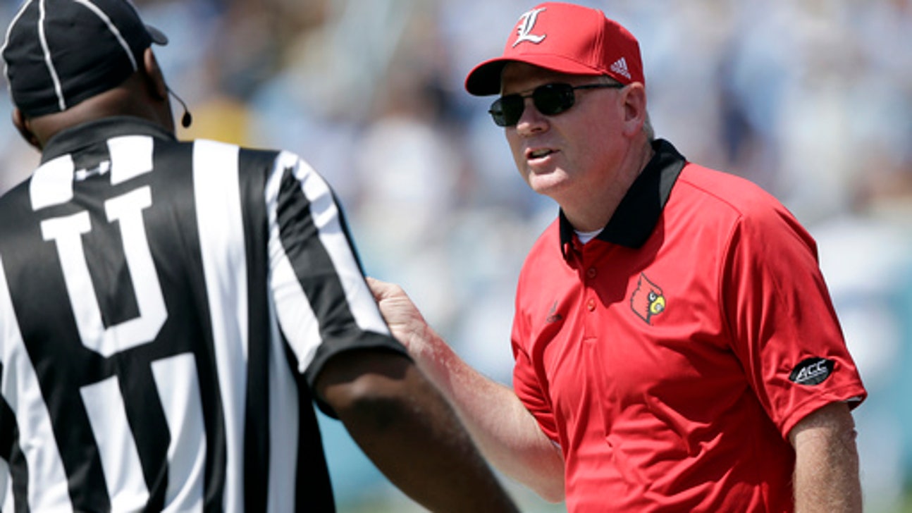 Louisville RB Smith out for the season with broken foot