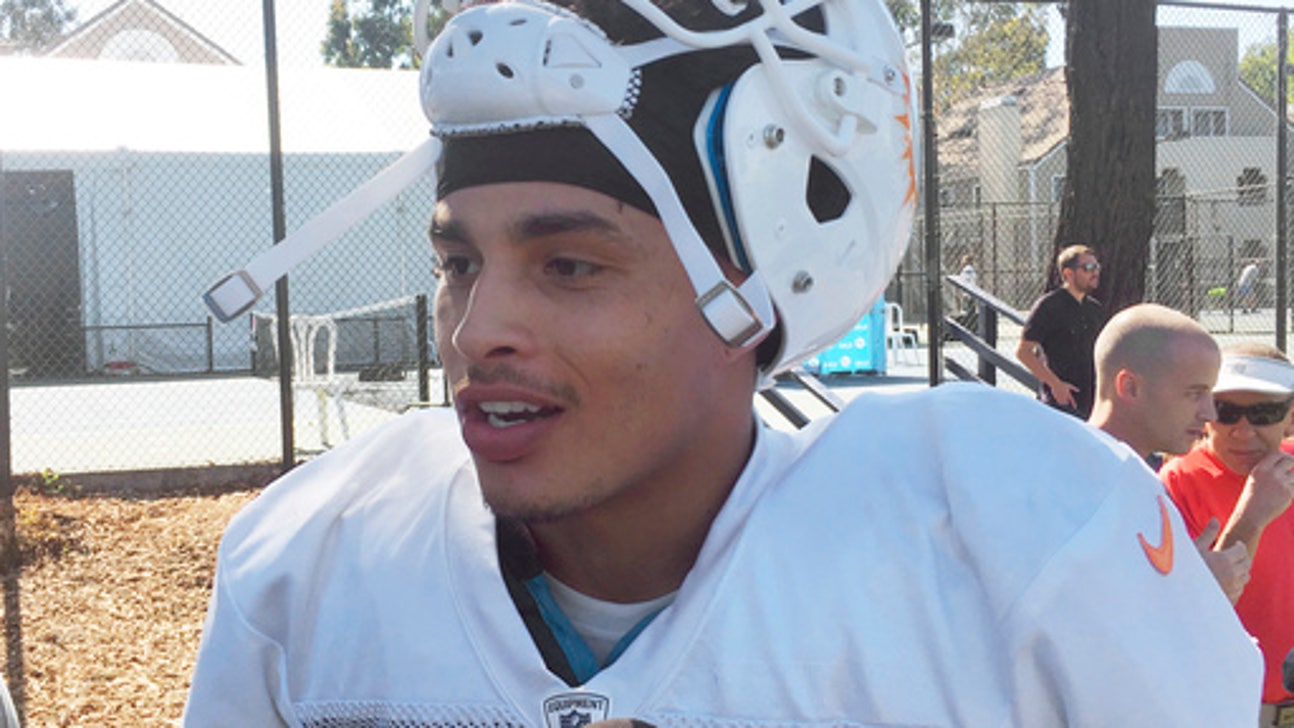 Dolphins WR Stills calls for athletes to support Kaepernick