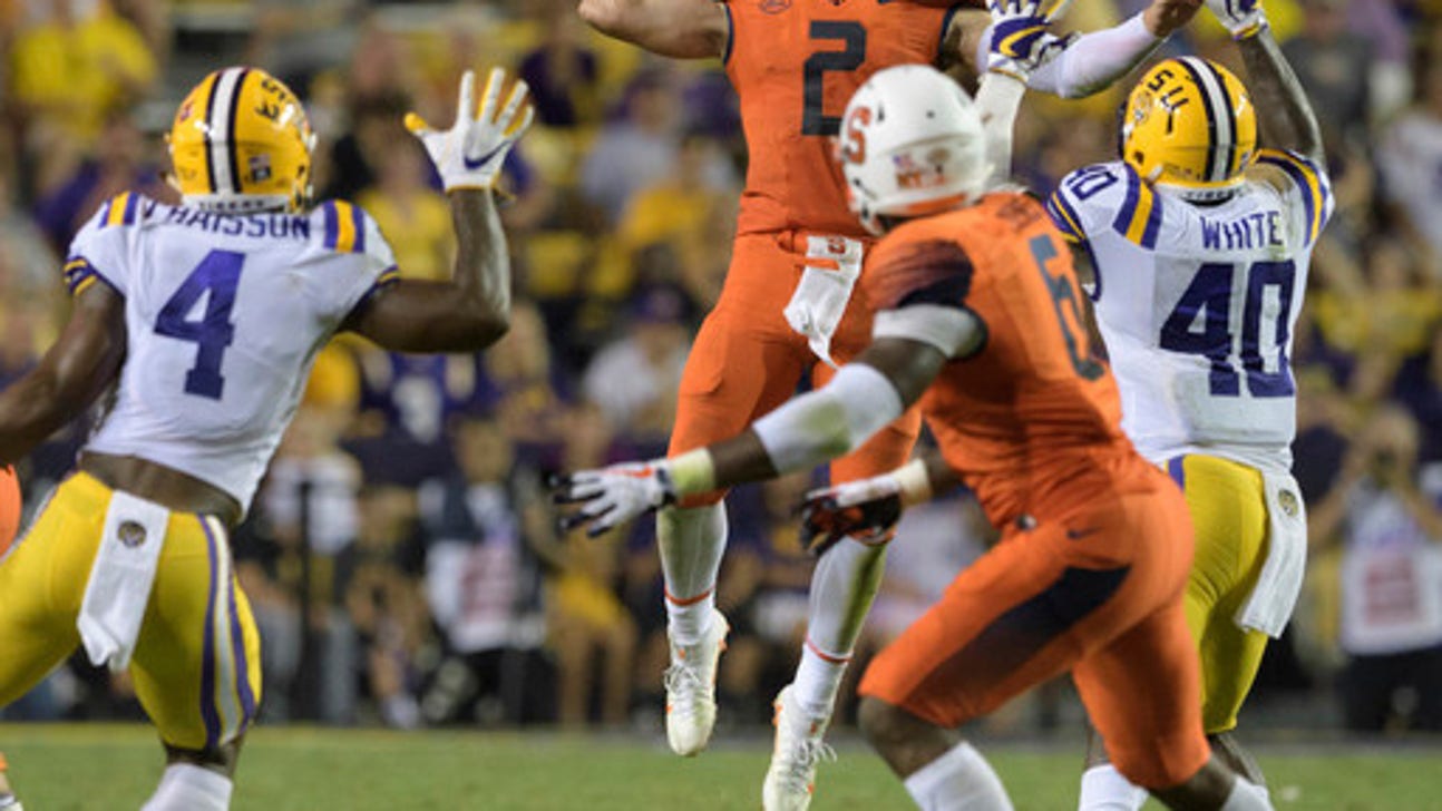 No. 25 LSU holds on for 35-26 win over Syracuse (Sep 23, 2017)