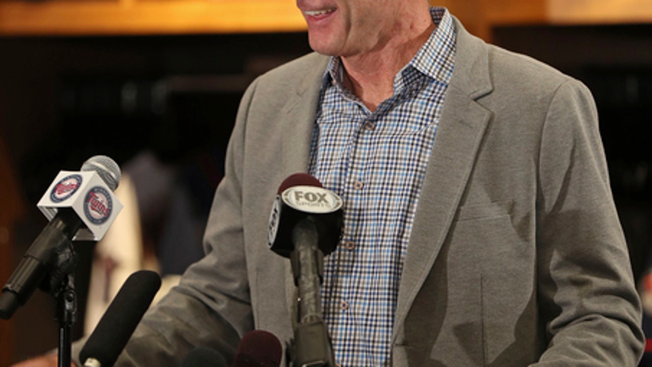 Molitor happy to put uncertainty behind him, stay with Twins