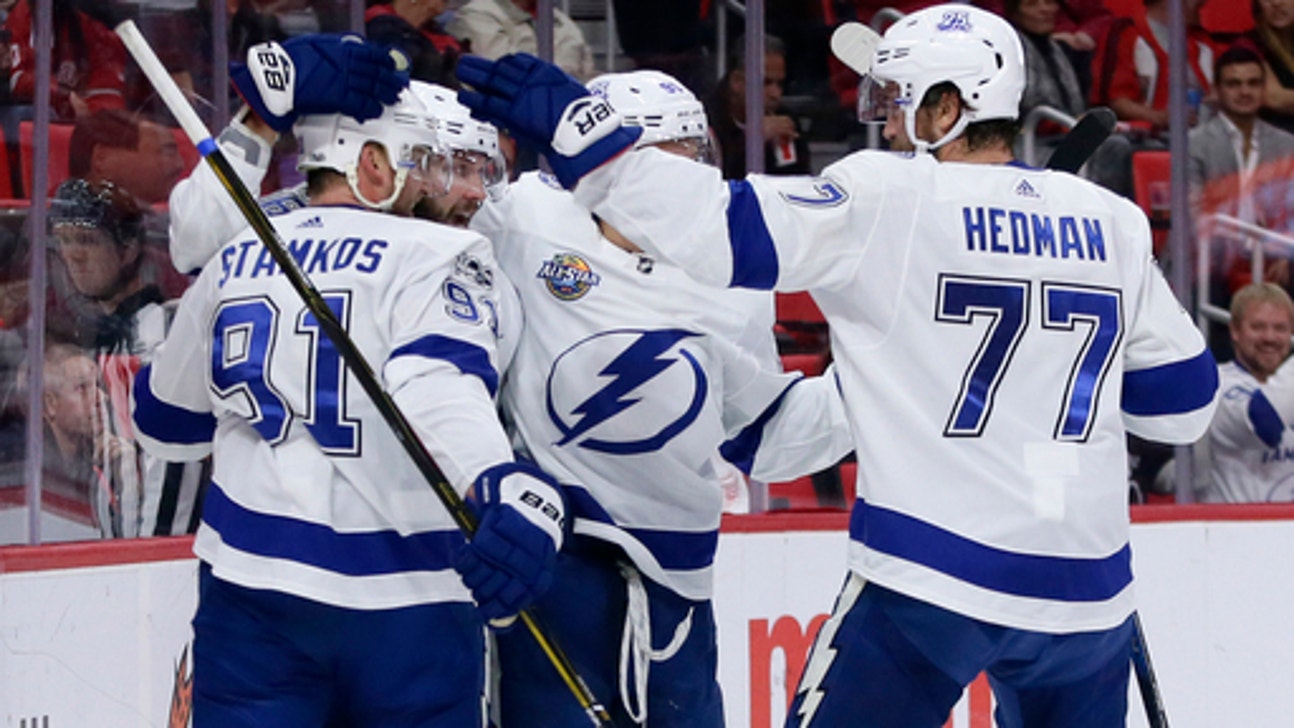 Stamkos back, quietly helping Lightning to strong start