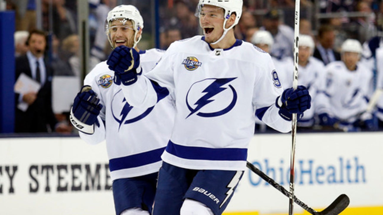 Letestu scores on OT power play, Oilers tops Blackhawks 2-1