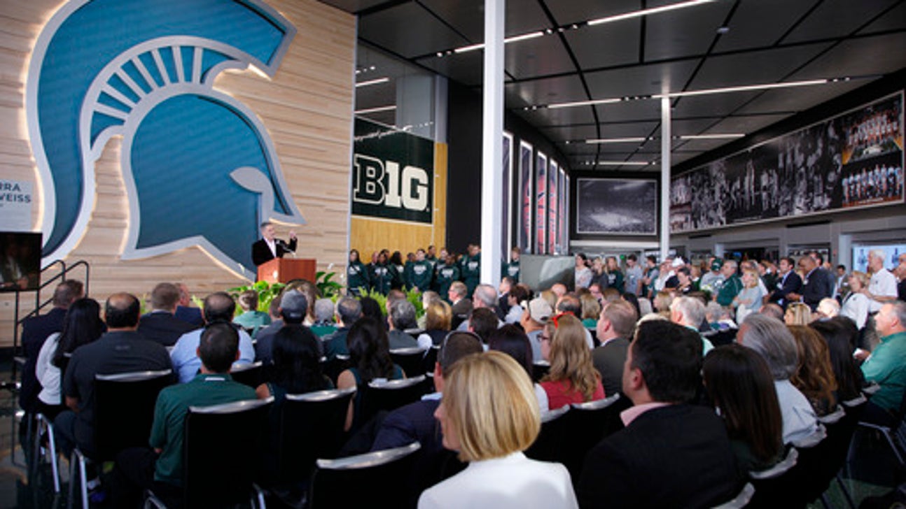 Michigan State's players put on a show at Midnight Madness