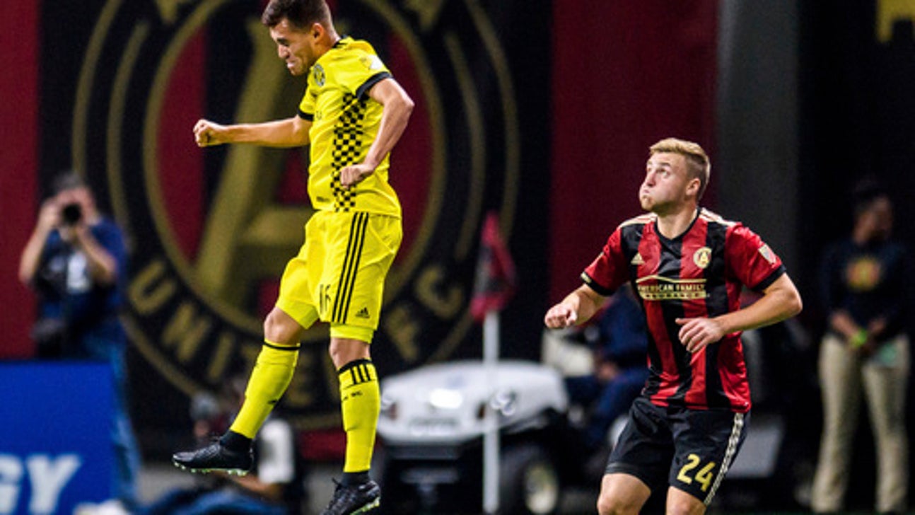 Steffen, Crew beat Atlanta United on penalties to advance (Oct 26, 2017)