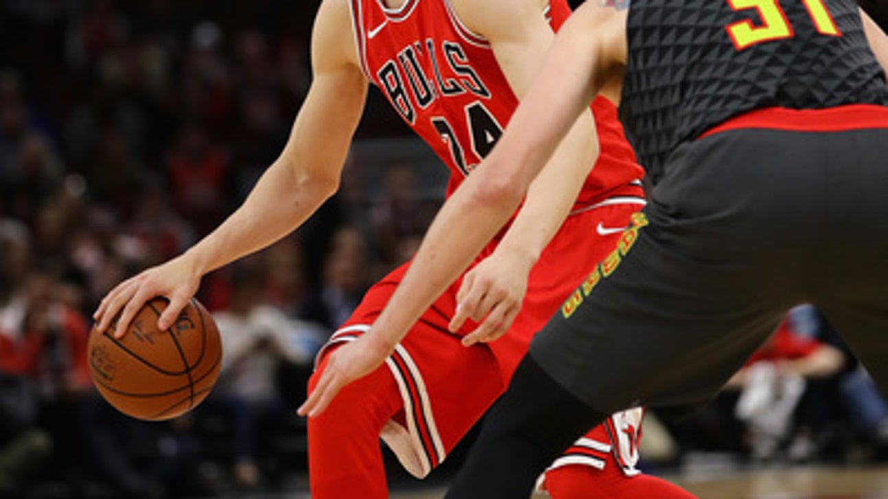 Markkanen helps Bulls top Hawks 91-86 for 1st win (Oct 26, 2017)
