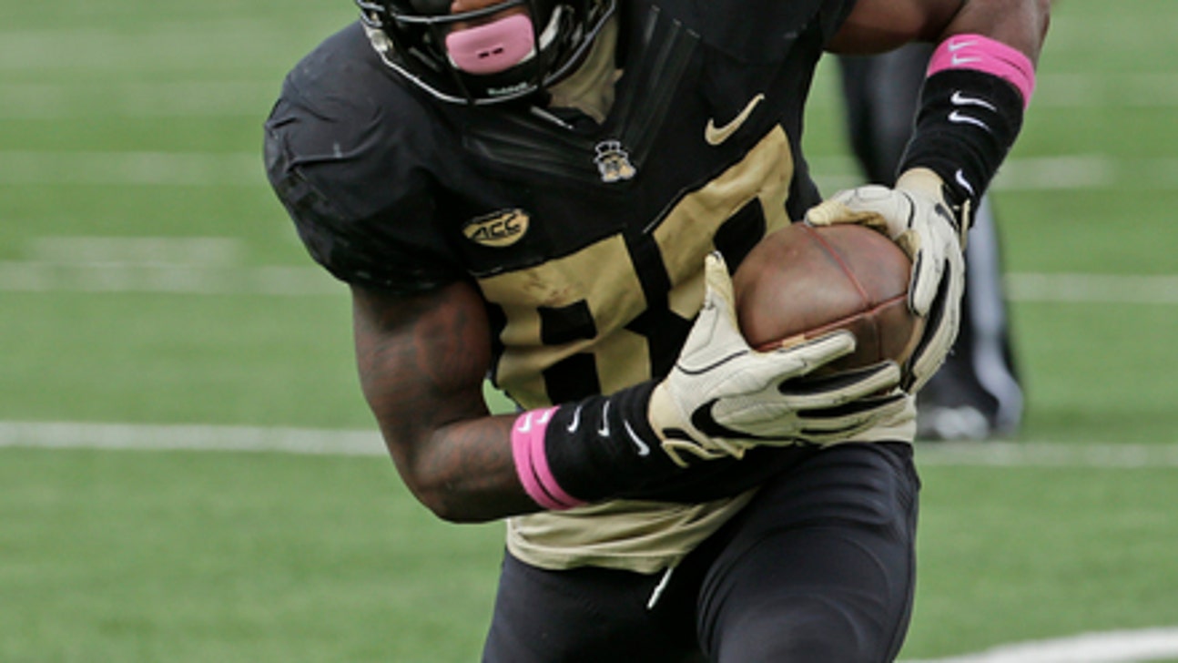 Dortch catches 4 TDs, Wake Forest beats Louisville 42-32 (Oct 28, 2017)