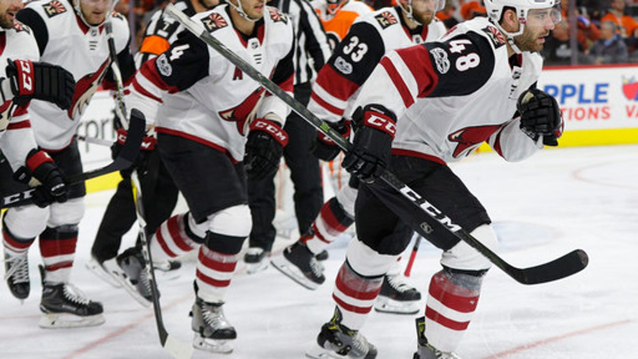 Coyotes get 1st win, beat Flyers in OT on Goligoski's goal