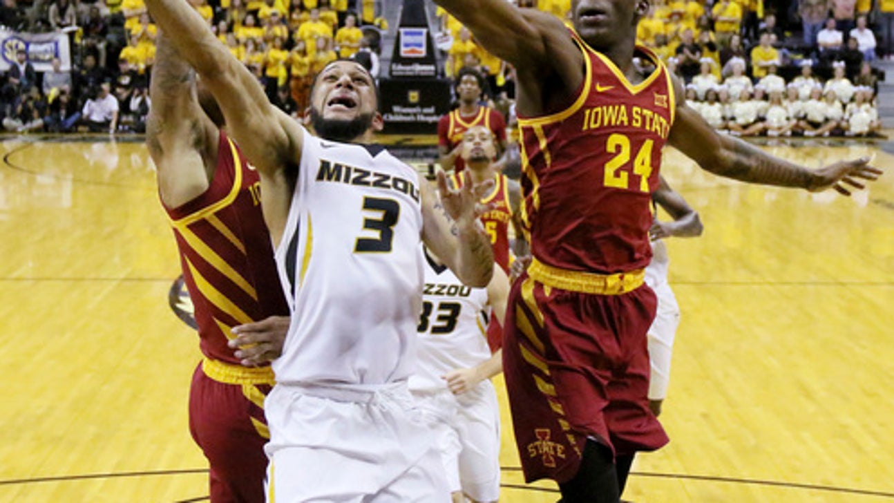 Missouri wins despite Porter's injury (Nov 10, 2017)