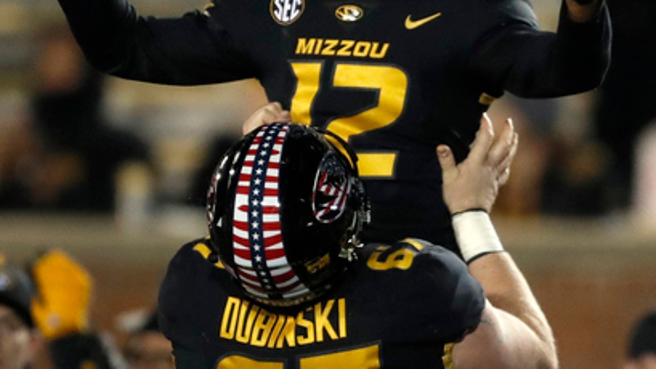 Missouri runs wild against Tennessee for 50-17 victory (Nov 11, 2017)