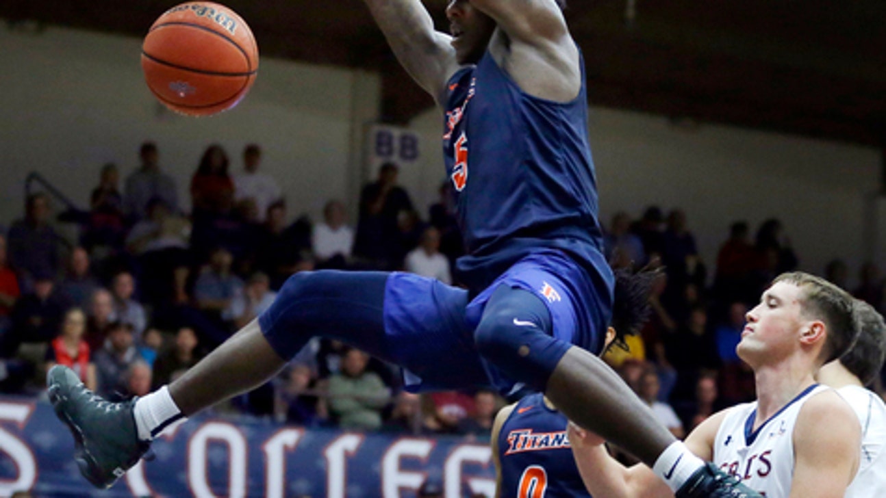 Hermanson, Naar lead big second half for No. 21 Saint Mary's (Nov 15, 2017)