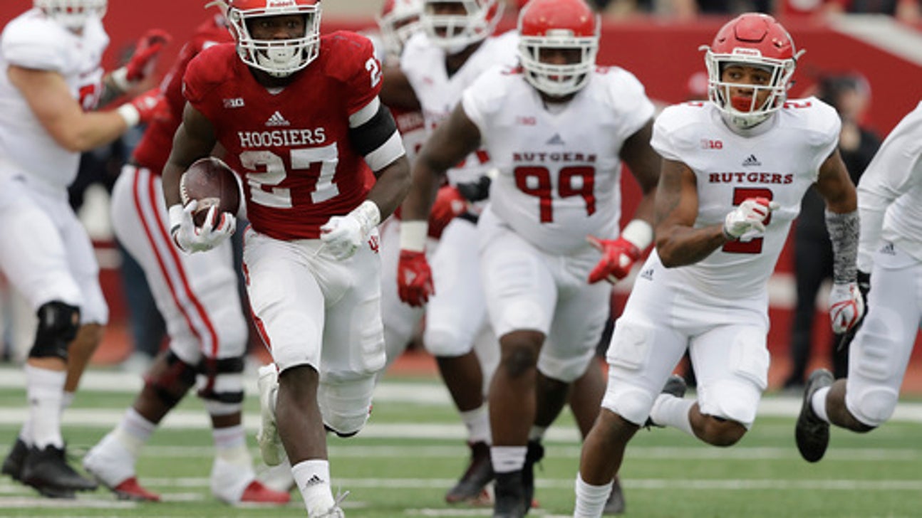 Indiana keeps bowl hopes alive with 41-0 win over Rutgers (Nov 18, 2017)