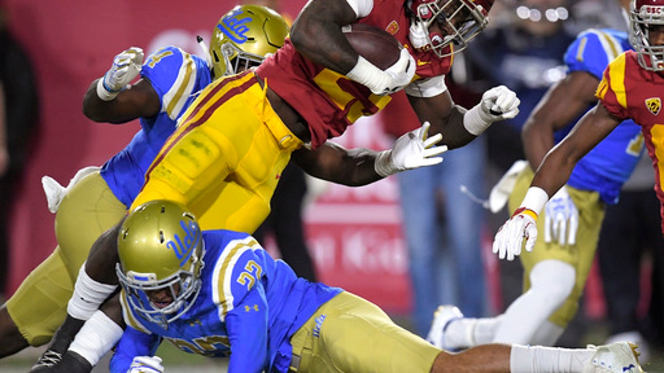 Darnold beats Rosen as No. 12 USC holds off UCLA, 28-23 (Nov 18, 2017)