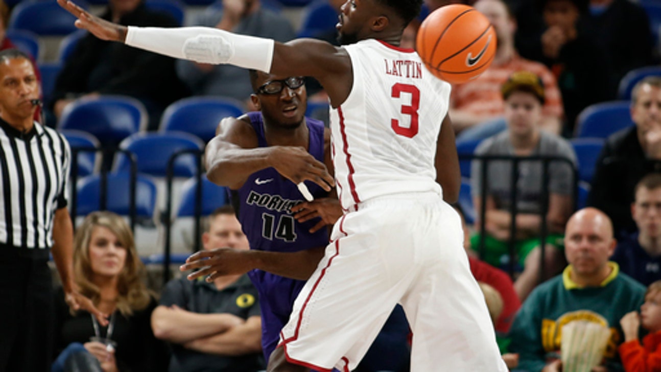 Young pops for 33 points as Oklahoma beats Portland 93-71 (Nov 24, 2017)