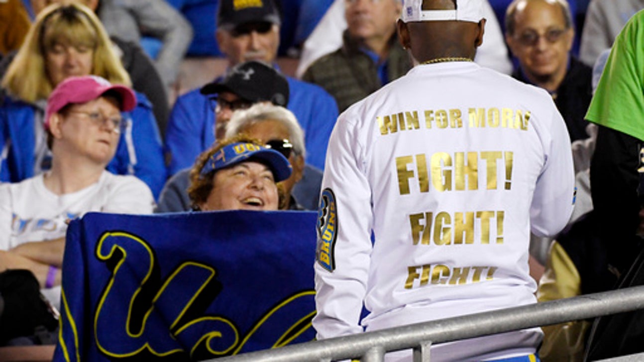UCLA edges Cal 30-27, gets bowl eligible under interim coach (Nov 24, 2017)